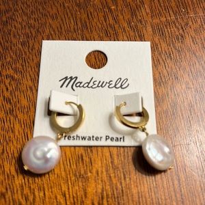 NWT Madewell Pearl earrings